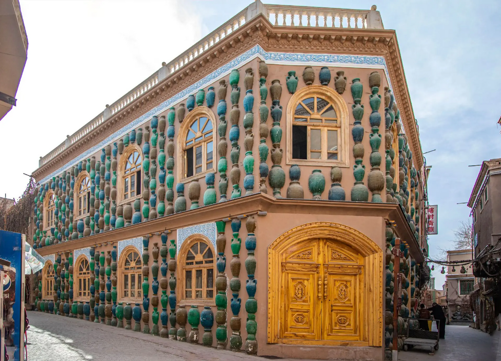 8-Day Southern Xinjiang Tour: Kashgar, Pamir Highway & Hotan