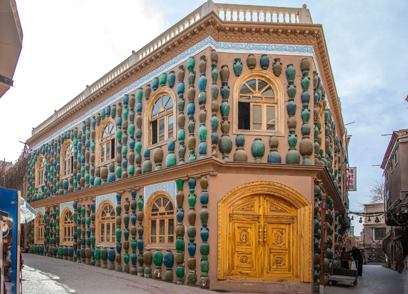8-Day Southern Xinjiang Tour: Kashgar, Pamir Highway & Hotan
