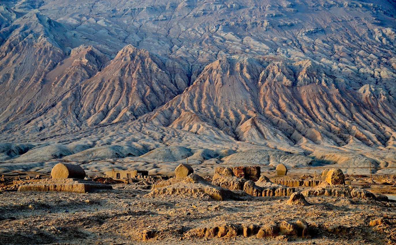 6-Day Xinjiang Desert Tour: Turpan, Hami & Off-Road Adventure