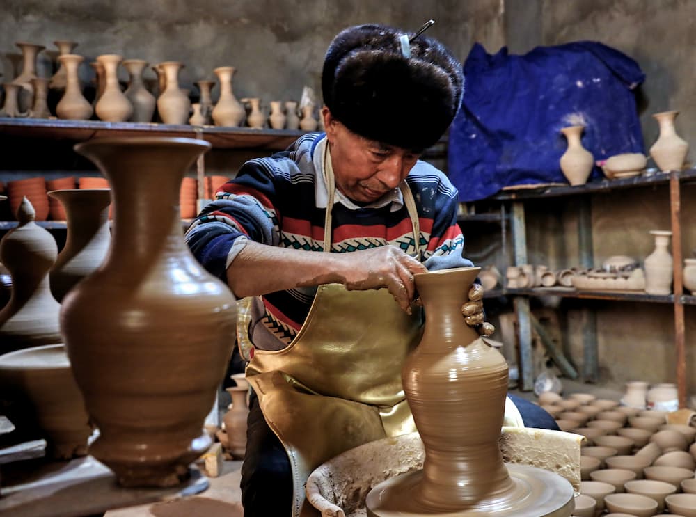 8-Day Southern Xinjiang Tour: Kashgar, Pamir Highway & Hotan